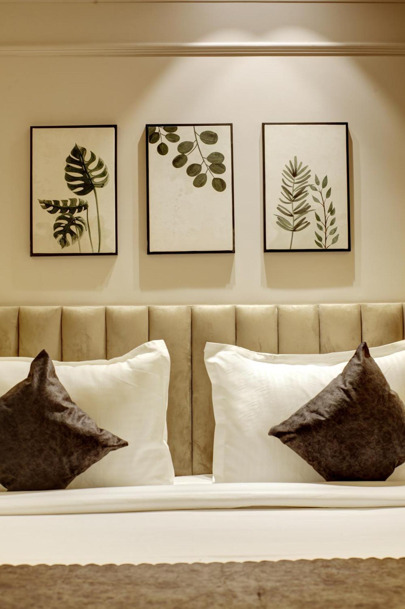 Saltstayz Premier - Near Golf Course Road & Sector 57 Gurgaon Exteriör bild