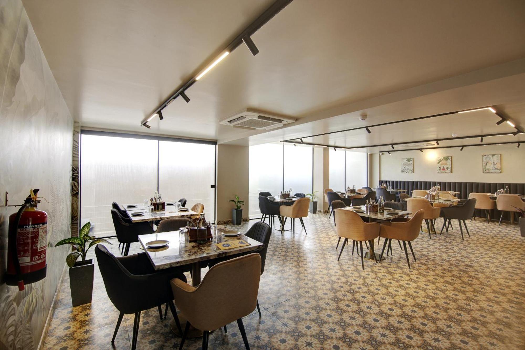 Saltstayz Premier - Near Golf Course Road & Sector 57 Gurgaon Exteriör bild